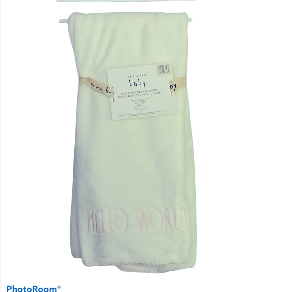 NWT - Rae Dunn Baby - Hello World blanket